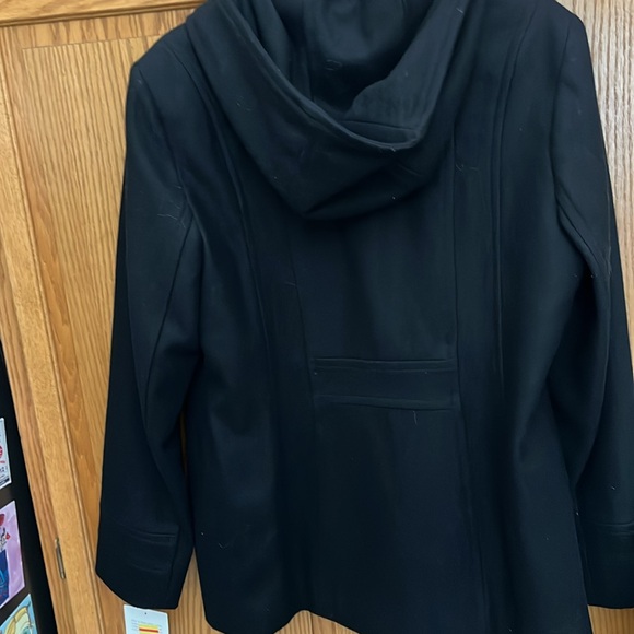 Croft and Barrow new black winter jacket with hoodie. Nice button up jacket! - Picture 4 of 4